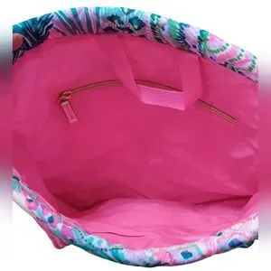 Lilly Pulitzer | Bags | Nwt Lilly Pulitzer Printed Quilted  display picture 2